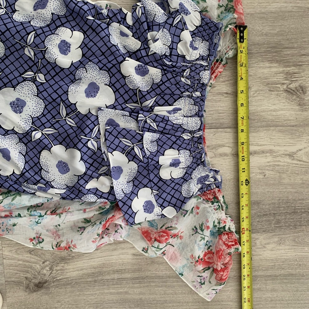 Need refund. Example of another off the shoulder shirt is on top to show proof
